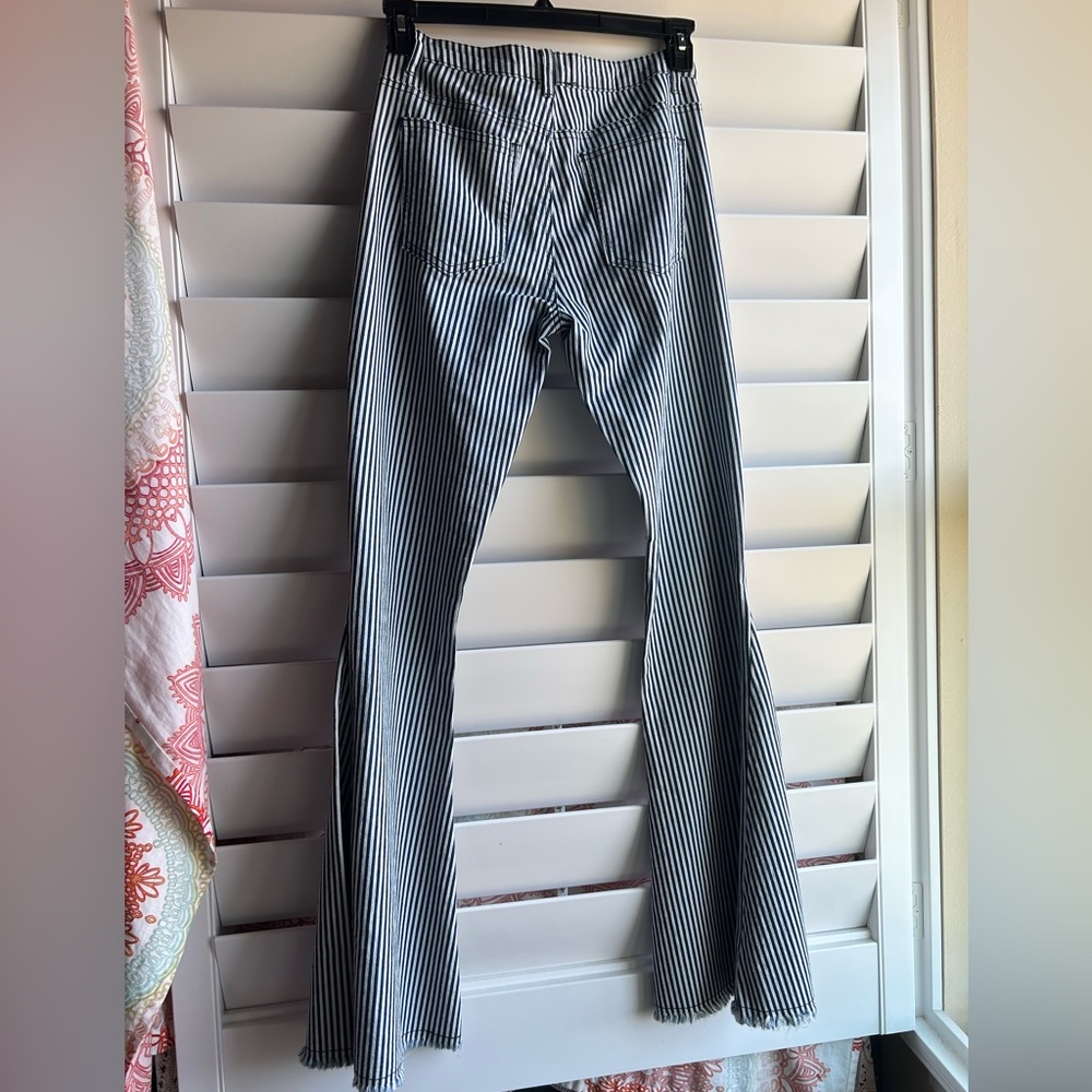 From altard state, super cute flair jeans.